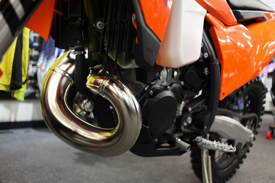 2025 KTM XC 300