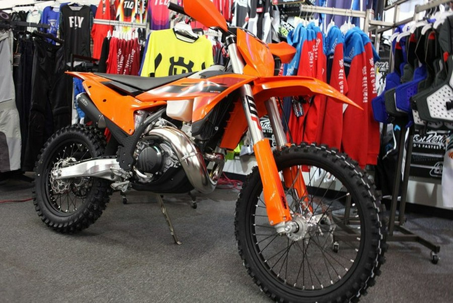 2025 KTM XC 300