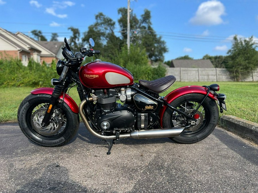 2022 Triumph Bonneville Bobber Gold Line Carnival Red/Sapphire