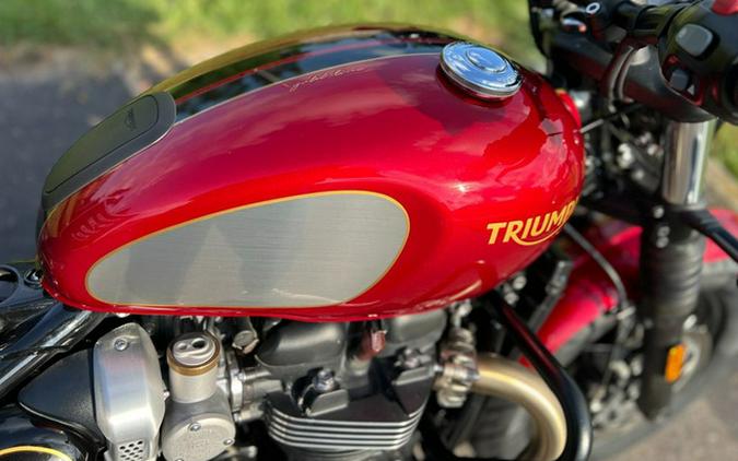 2022 Triumph Bonneville Bobber Gold Line Carnival Red/Sapphire