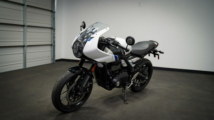 2026 Triumph Thruxton 400 Phantom Black / Aluminium Silver