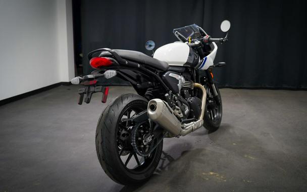 2026 Triumph Thruxton 400 Phantom Black / Aluminium Silver
