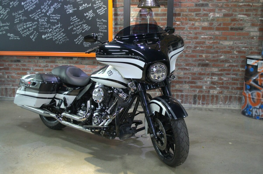 2016 Harley-Davidson Street Glide Special CUSTOM WHITE/BLK