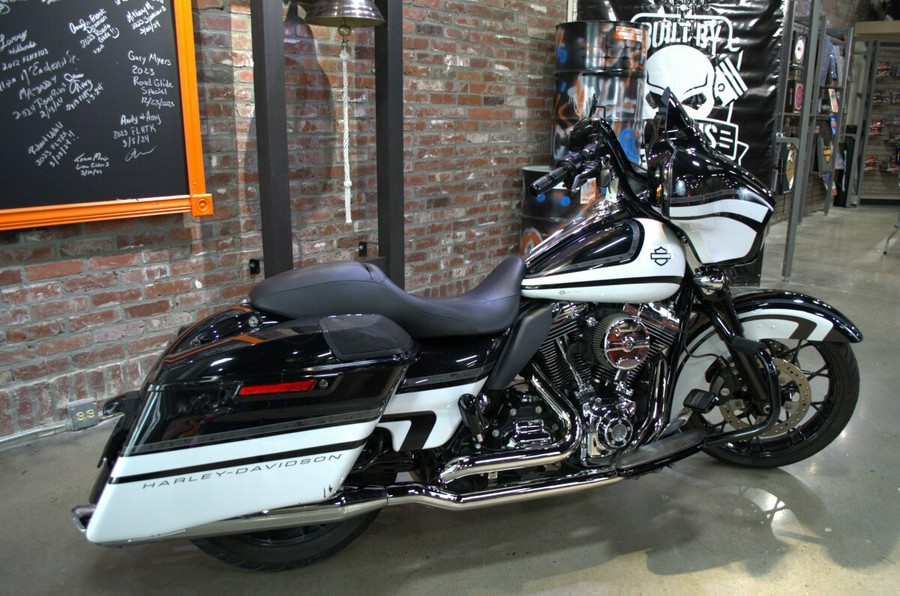 2016 Harley-Davidson Street Glide Special CUSTOM WHITE/BLK
