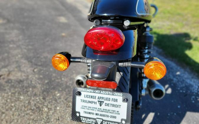 2017 Triumph Street Cup Jet BlackSilver Ice