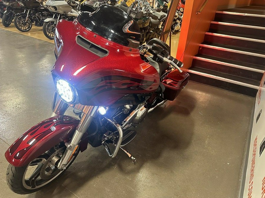 2017 Harley-Davidson FLHXS - Street Glide Special