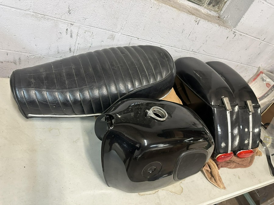 1971 BMW R50/5 - R75/5 Toaster Tank