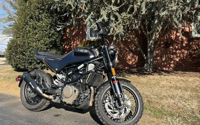 2022 Husqvarna® Svartpilen 401