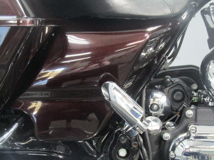 2011 Harley-Davidson® FLHX - Street Glide®