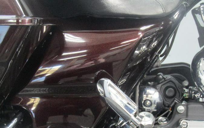 2011 Harley-Davidson® FLHX - Street Glide®