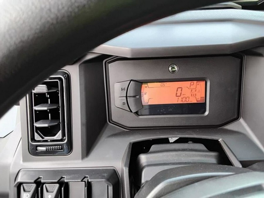 2026 Can-Am Defender Limited HD11