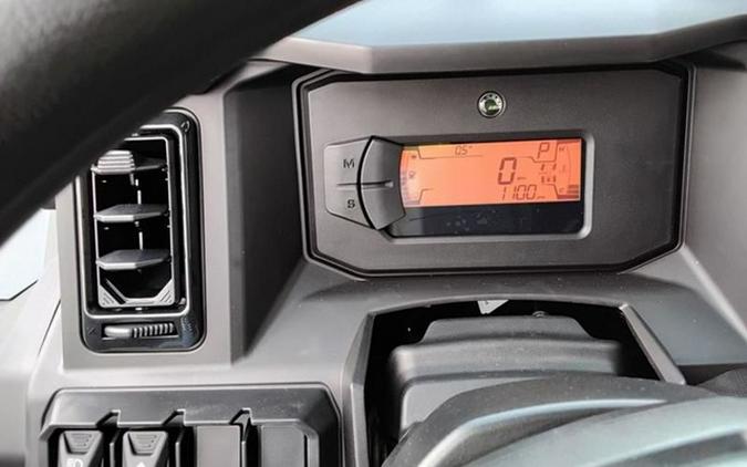 2026 Can-Am Defender Limited HD11