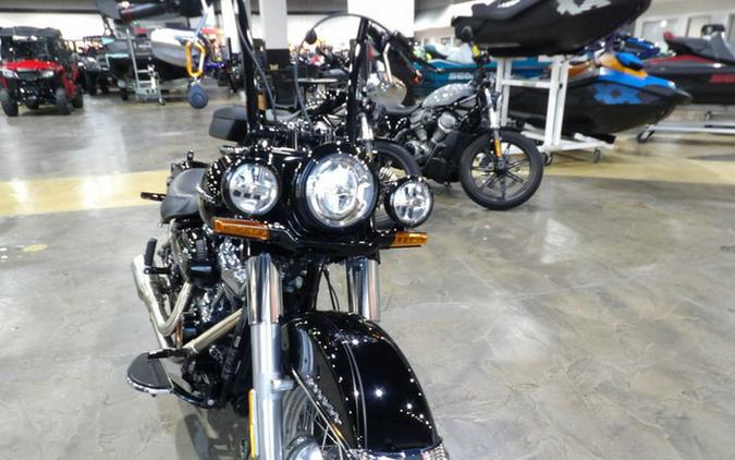 2018 Harley-Davidson Softail FLDE - Deluxe