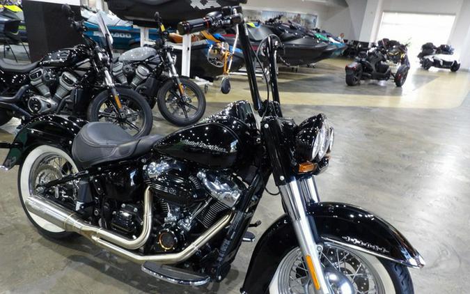 2018 Harley-Davidson Softail FLDE - Deluxe