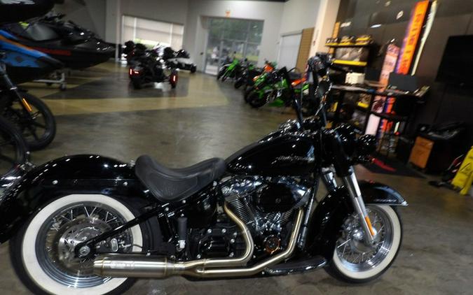 2018 Harley-Davidson Softail FLDE - Deluxe