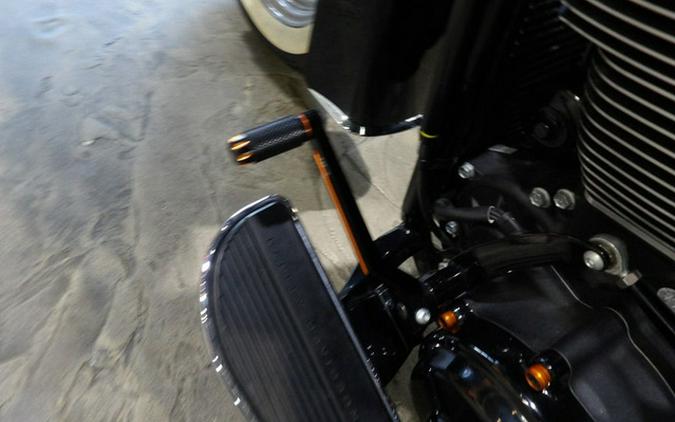2018 Harley-Davidson Softail FLDE - Deluxe