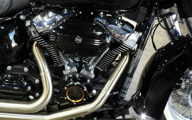 2018 Harley-Davidson Softail FLDE - Deluxe
