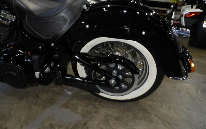 2018 Harley-Davidson Softail FLDE - Deluxe