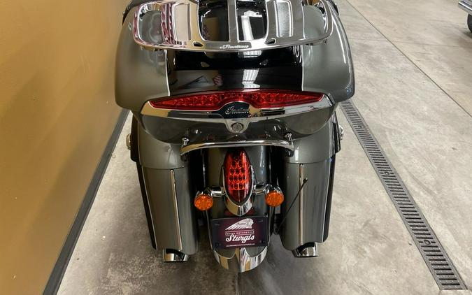 2021 Indian Motorcycle® Roadmaster® Alumina Jade/Thunder Black