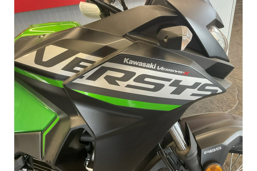 2025 Kawasaki Versys®-X 300 ABS