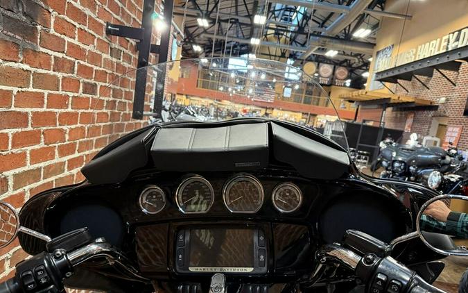 2015 Harley-Davidson Ultra Limited FLHTK