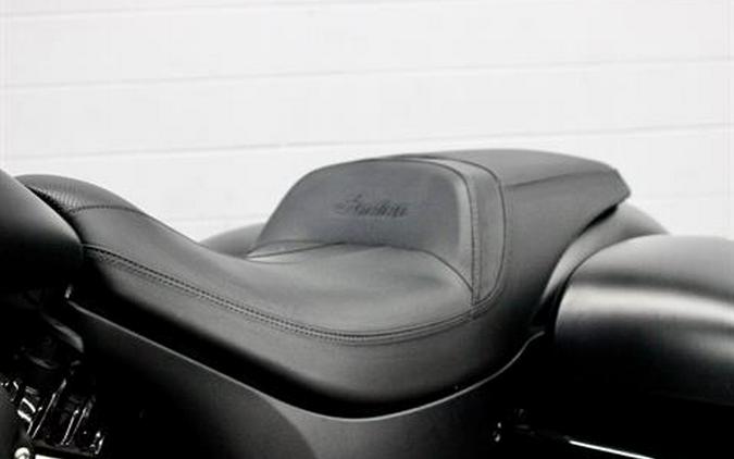 2024 Indian Motorcycle Springfield® Dark Horse®