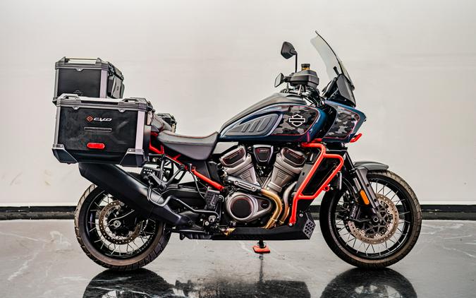 2025 Harley-Davidson CVO™ Pan America®