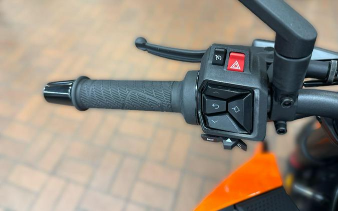 2027 KTM 990 DUKE