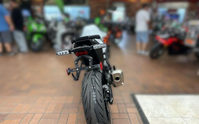 2027 KTM 990 DUKE