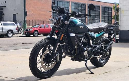 2026 Ducati Scrambler Nightshift Emerald Green