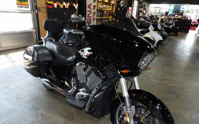 2017 Victory Motorcycles Cross Country Gloss Black