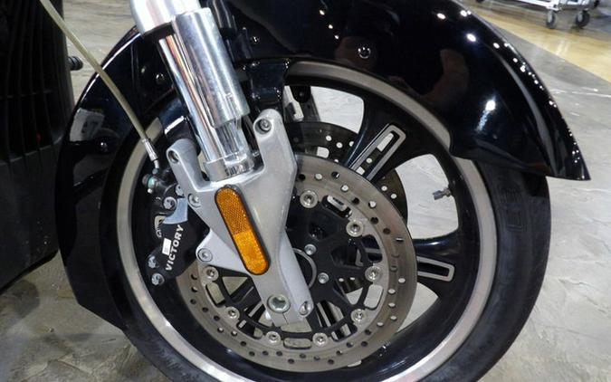 2017 Victory Motorcycles Cross Country Gloss Black