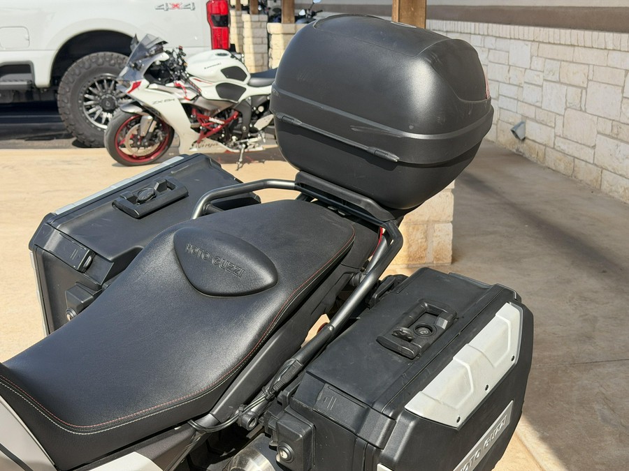 2023 MOTO GUZZI V85 TT TRAVEL E5