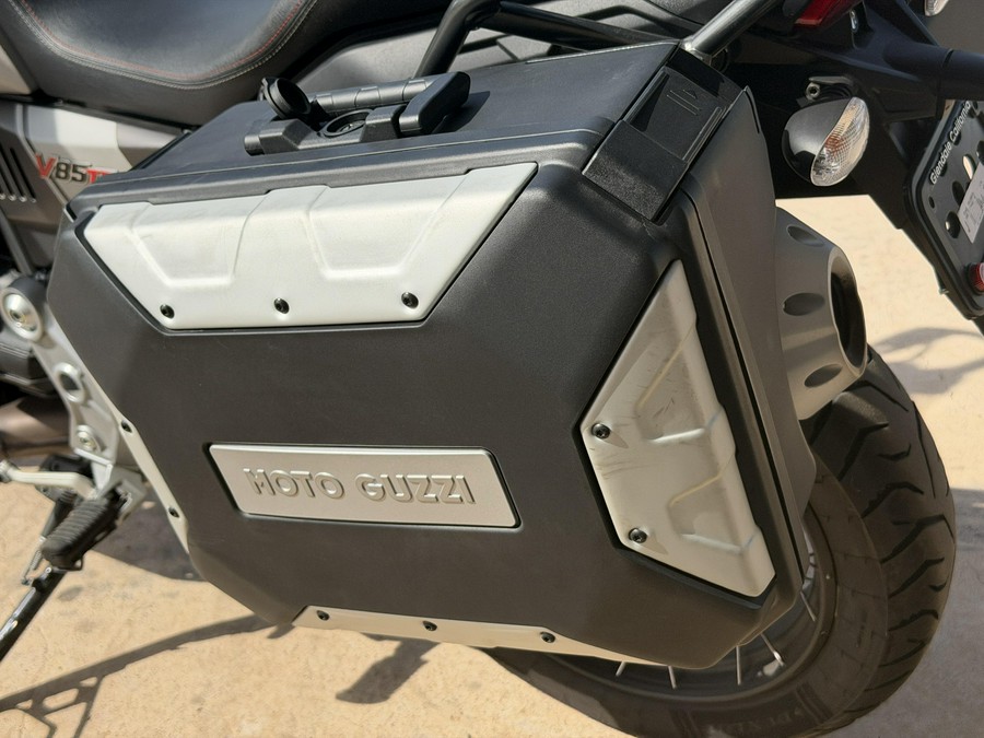 2023 MOTO GUZZI V85 TT TRAVEL E5