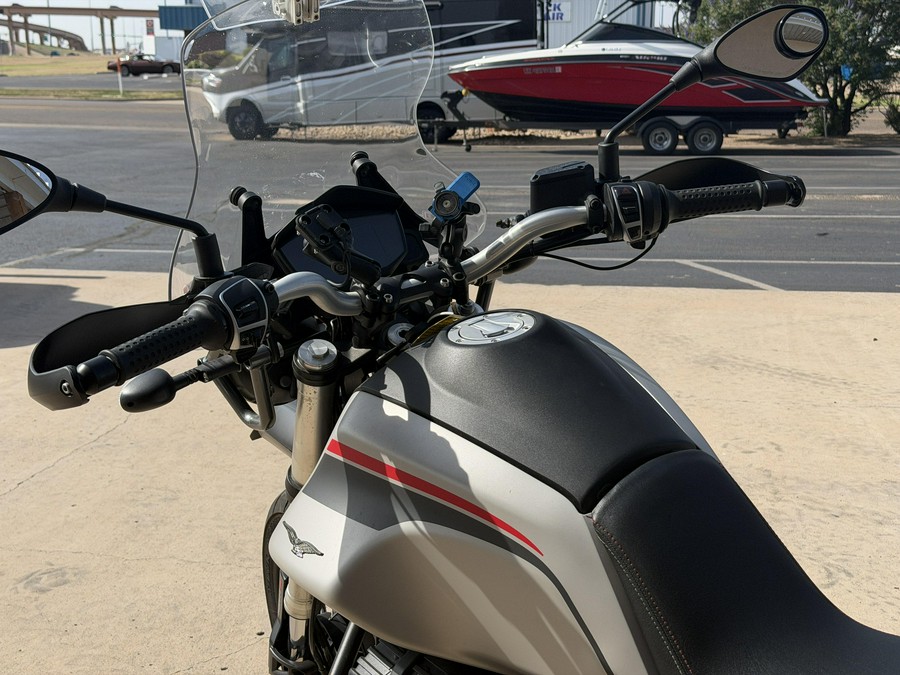 2023 MOTO GUZZI V85 TT TRAVEL E5