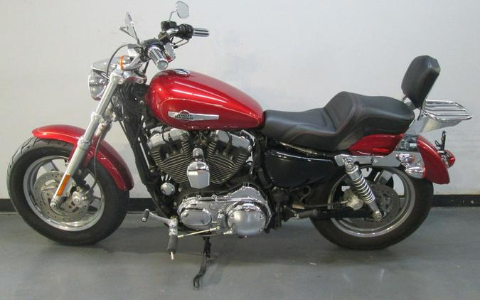 2013 Harley-Davidson® XL1200C - Sportster® 1200 Custom