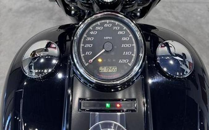 2022 Harley-Davidson® FLHRXS - Road King® Special