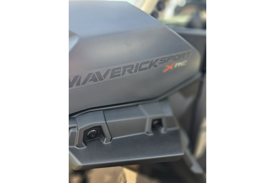 2023 Can-Am Maverick Sport X rc 1000R