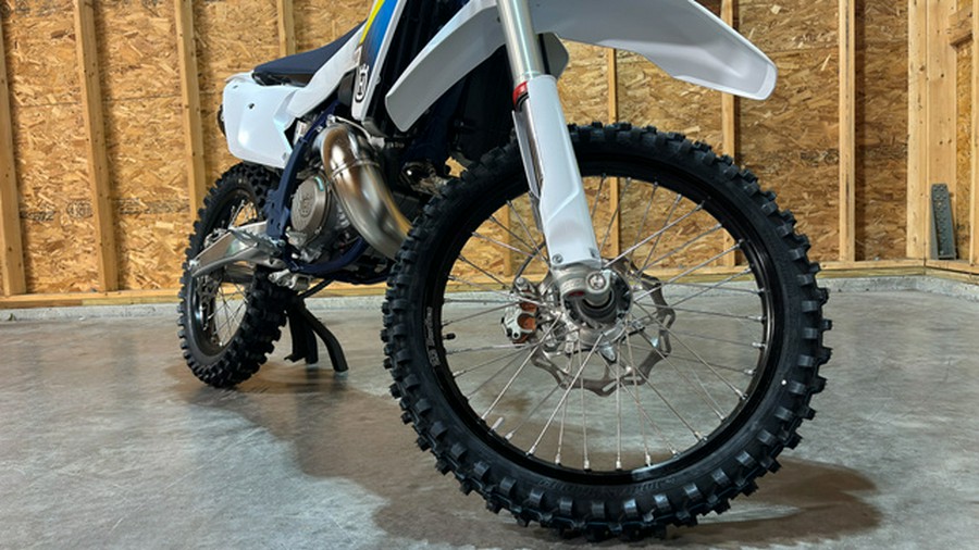 2025 Husqvarna Motorcycles TC 300