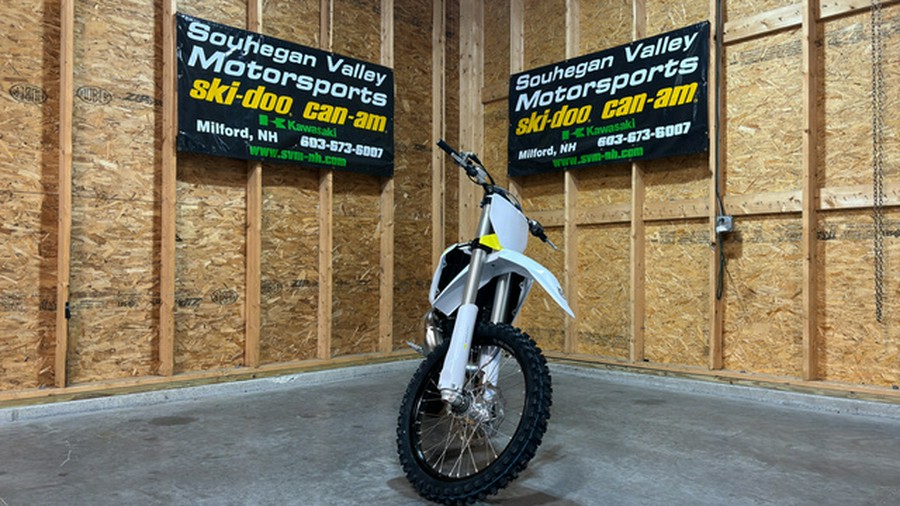 2025 Husqvarna Motorcycles TC 300