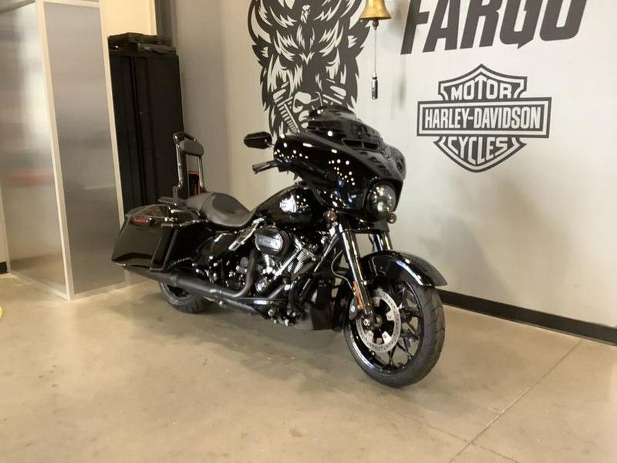 2022 Harley-Davidson® FLHXS - Street Glide® Special