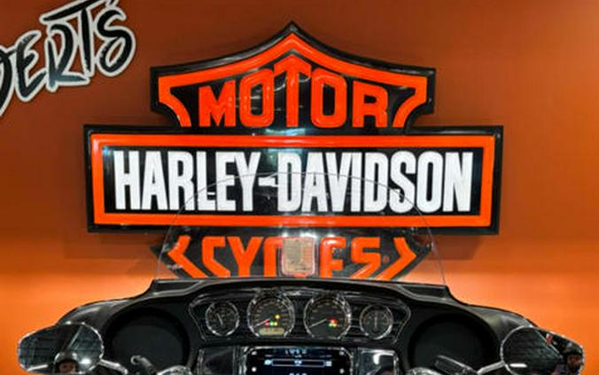 2023 Harley-Davidson® FLHTCUTG - Tri Glide® Ultra
