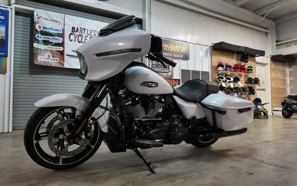 2025 Harley-Davidson Street Glide® Base