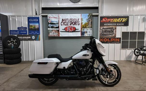 2025 Harley-Davidson Street Glide® Base
