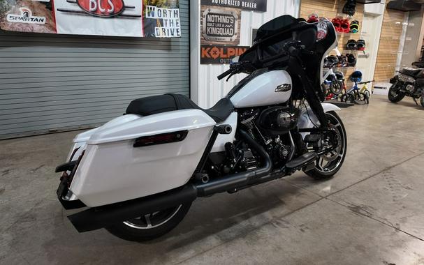 2025 Harley-Davidson Street Glide® Base