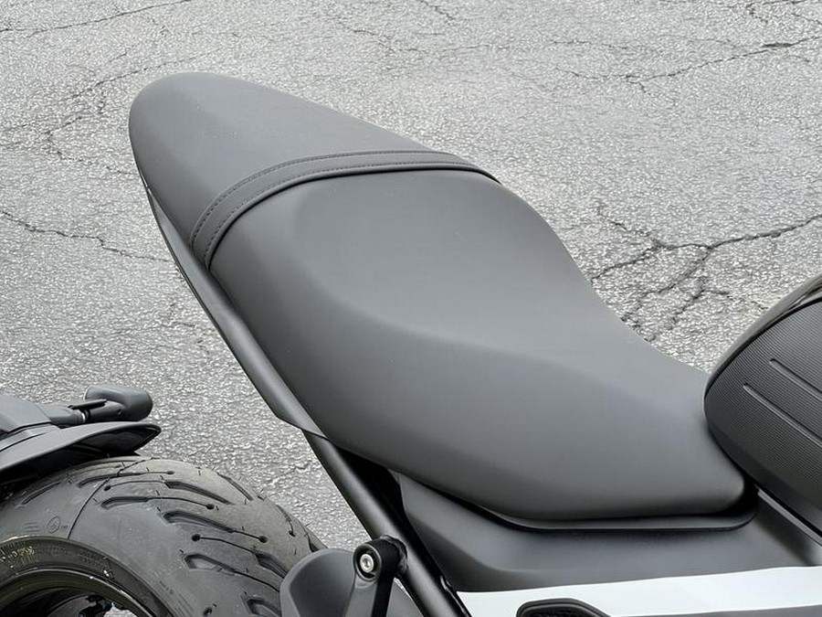 2025 Triumph Trident 660 Diablo Red/Sapphire Black