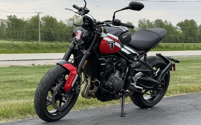 2025 Triumph Trident 660 Diablo Red/Sapphire Black