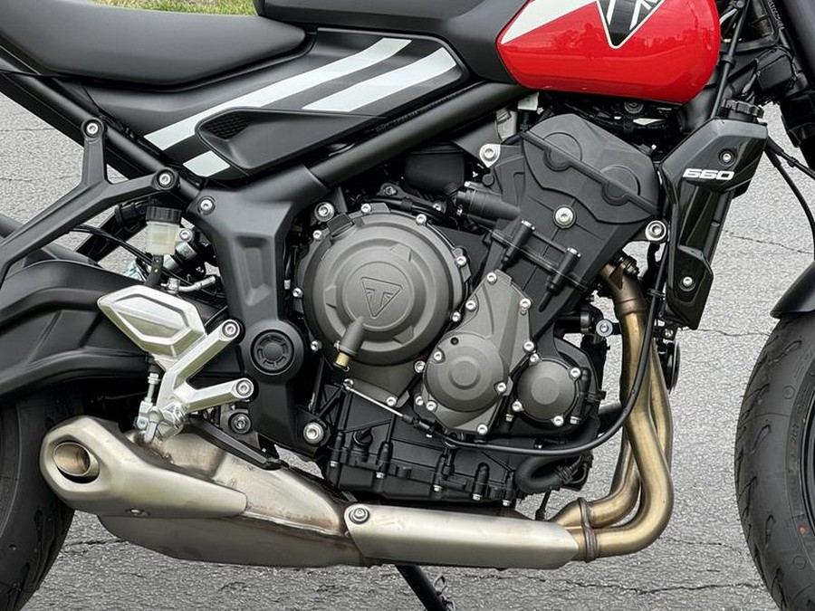 2025 Triumph Trident 660 Diablo Red/Sapphire Black