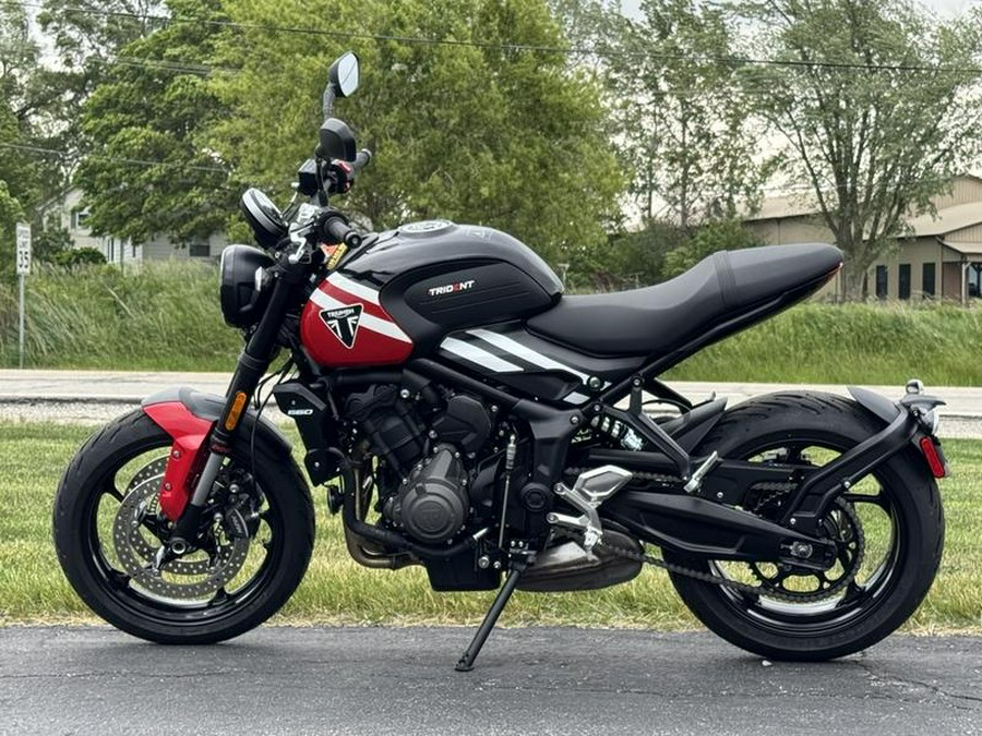 2025 Triumph Trident 660 Diablo Red/Sapphire Black