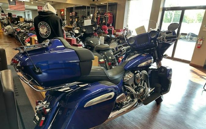 2024 Indian Motorcycle® Roadmaster® Limited with Powerband Audio Package Spirit Blue Metallic